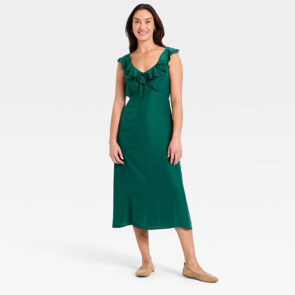 Universal Thread Elegant Green Ruffle Dress